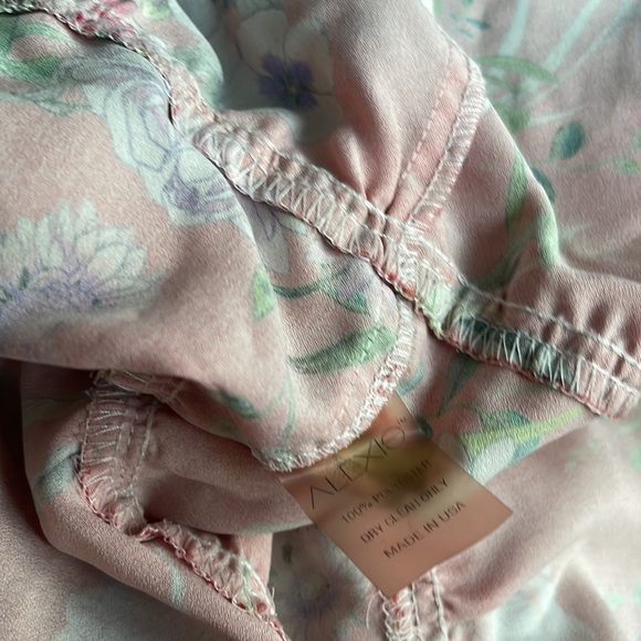 Alexis - Picture 6 of 6